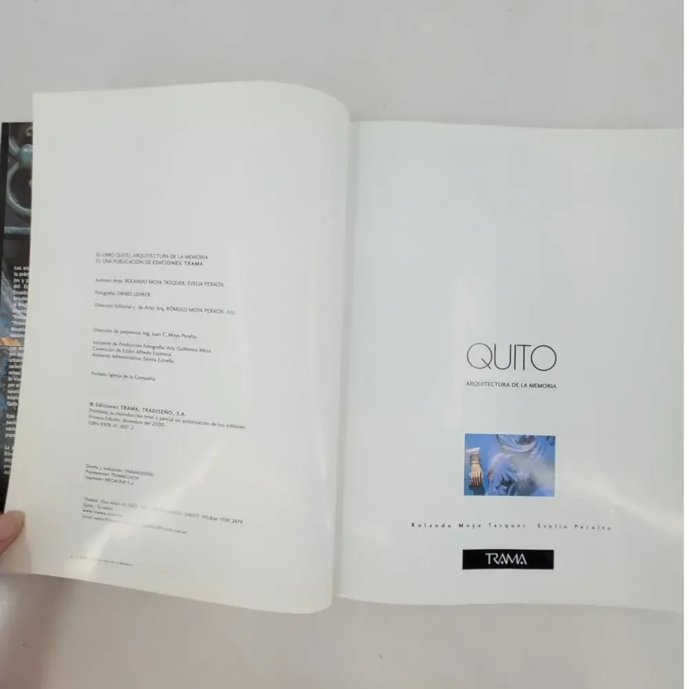 Quito Arquitectura De La Memoria Hardcover Architecture‎ Book Thoughtful